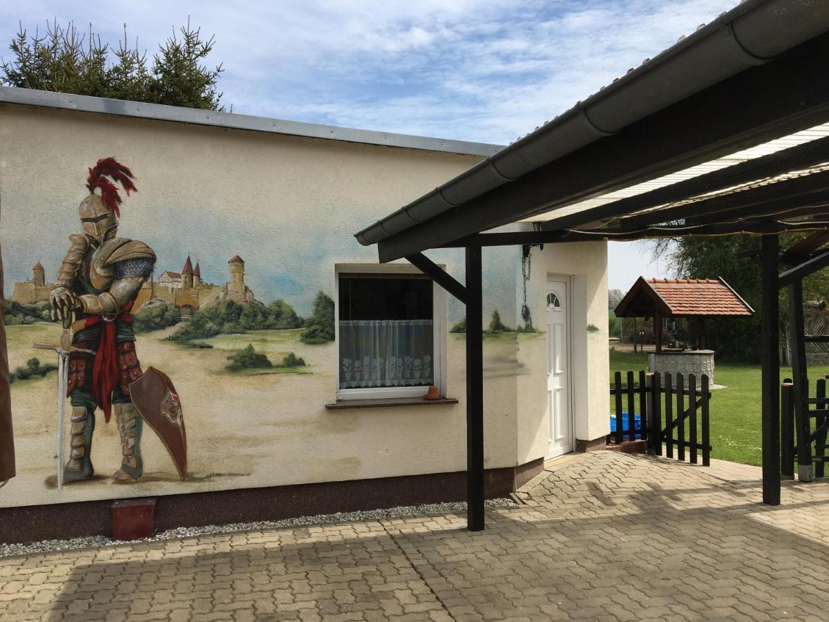 Schoener Ferienbungalow Umgeben Von Natur Und Nicht Weit Zur Ostsee Neubukow Extérieur photo
