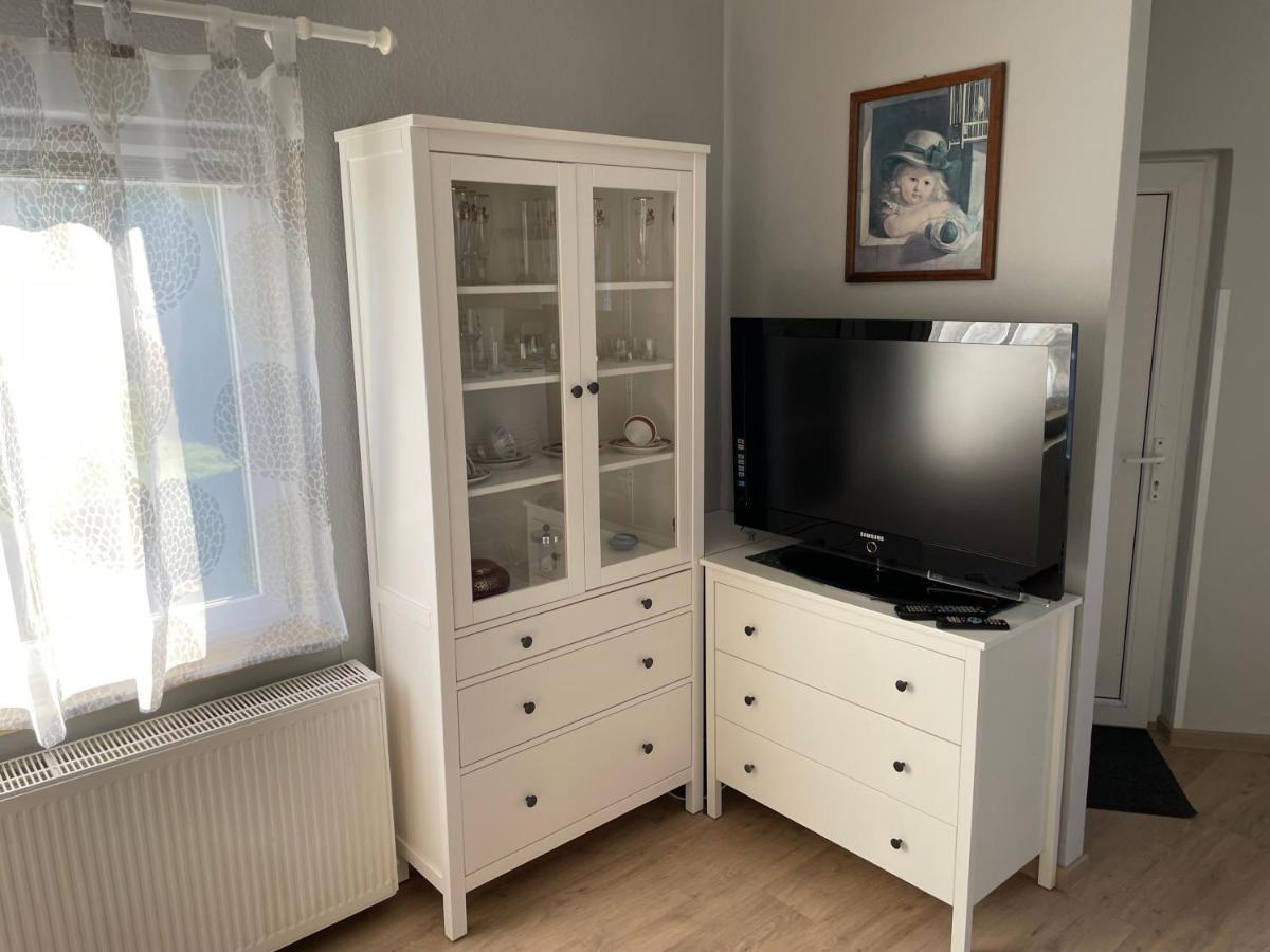 Schoener Ferienbungalow Umgeben Von Natur Und Nicht Weit Zur Ostsee Neubukow Extérieur photo